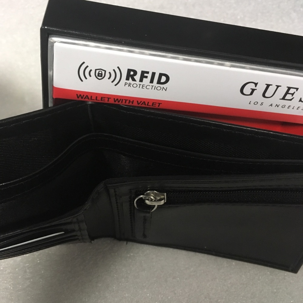 Guess Billfold RFID Mens Leather Wallet With Valet - Picture 7 of 8